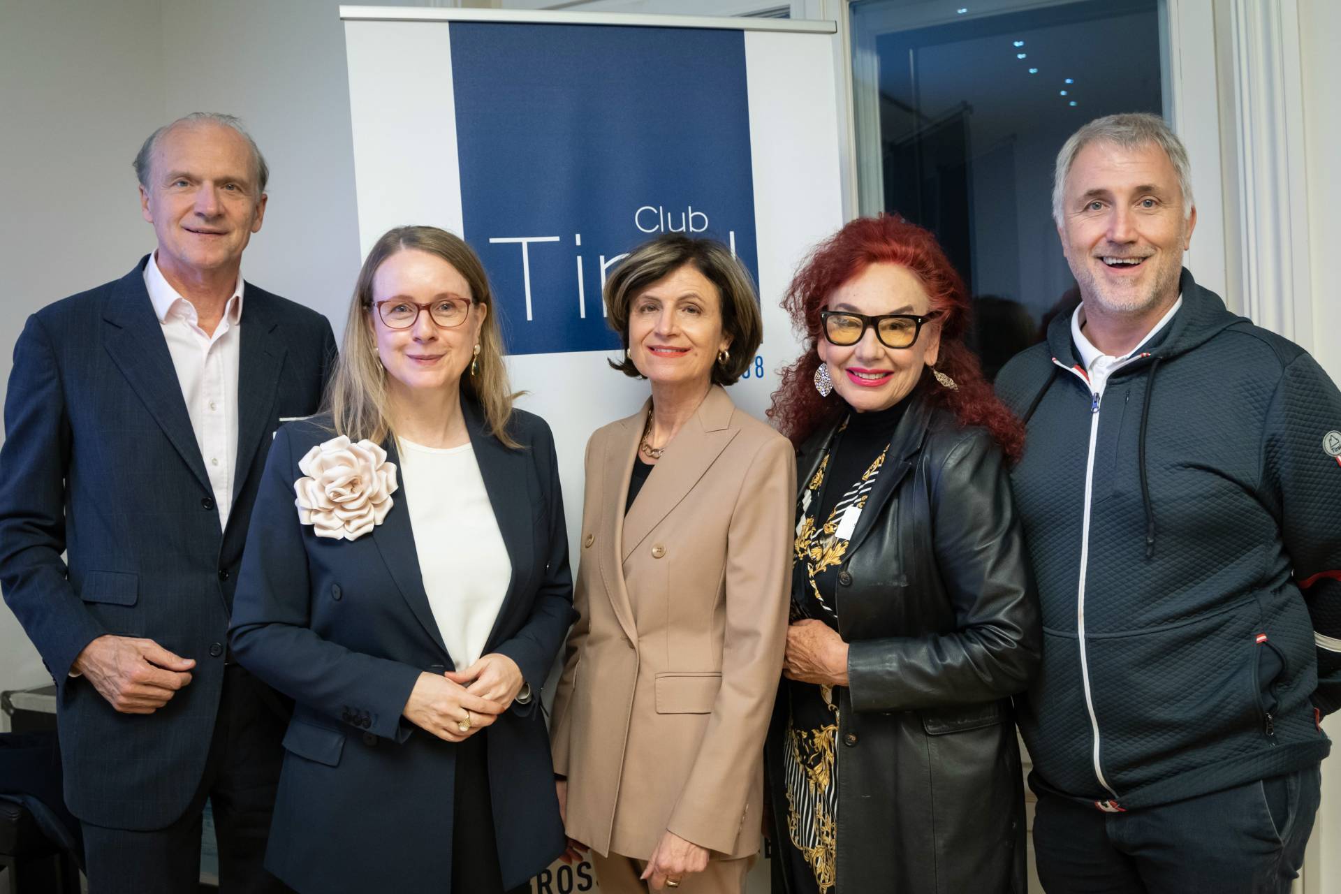 Club Tirol Vorstandsmitglieder mit Magarete Schramb&ouml;ck_uw_0673