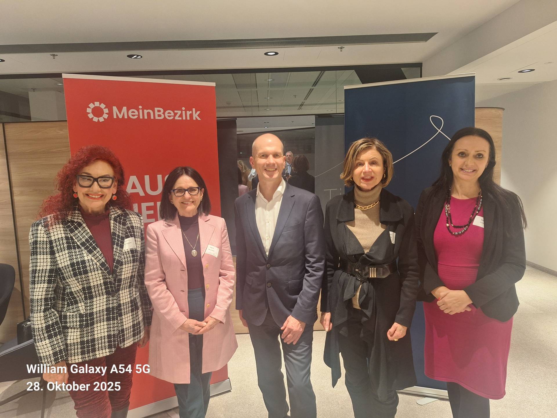 20251028_194735_002_