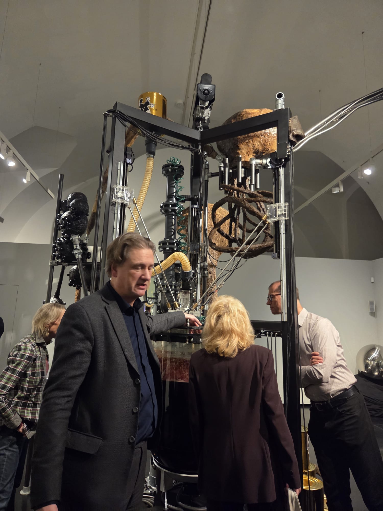 7e778c5d-956a-42e6-ac81-a892f2f9463c